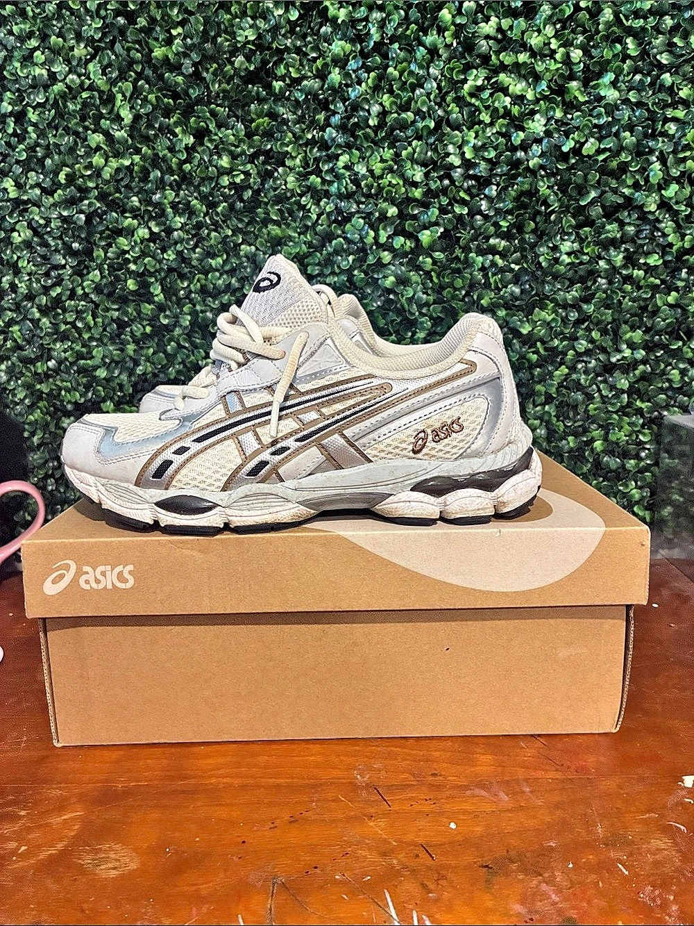 ASICS GEL-1130 Women's Athletic Shoes US 7.5 White & Gray